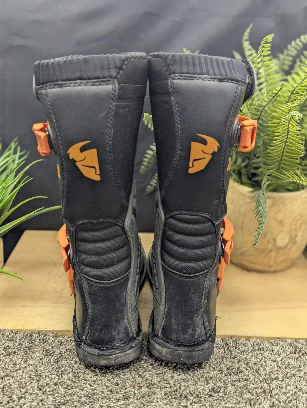Thor Blitz XP Youth/Mens Size 7 Motocross Boots Black Metal Toe Guards